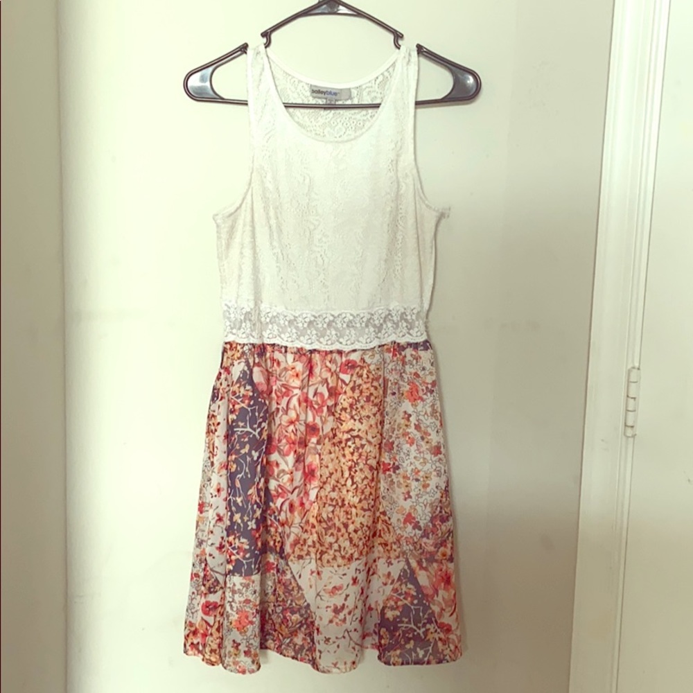 Floral lace dress